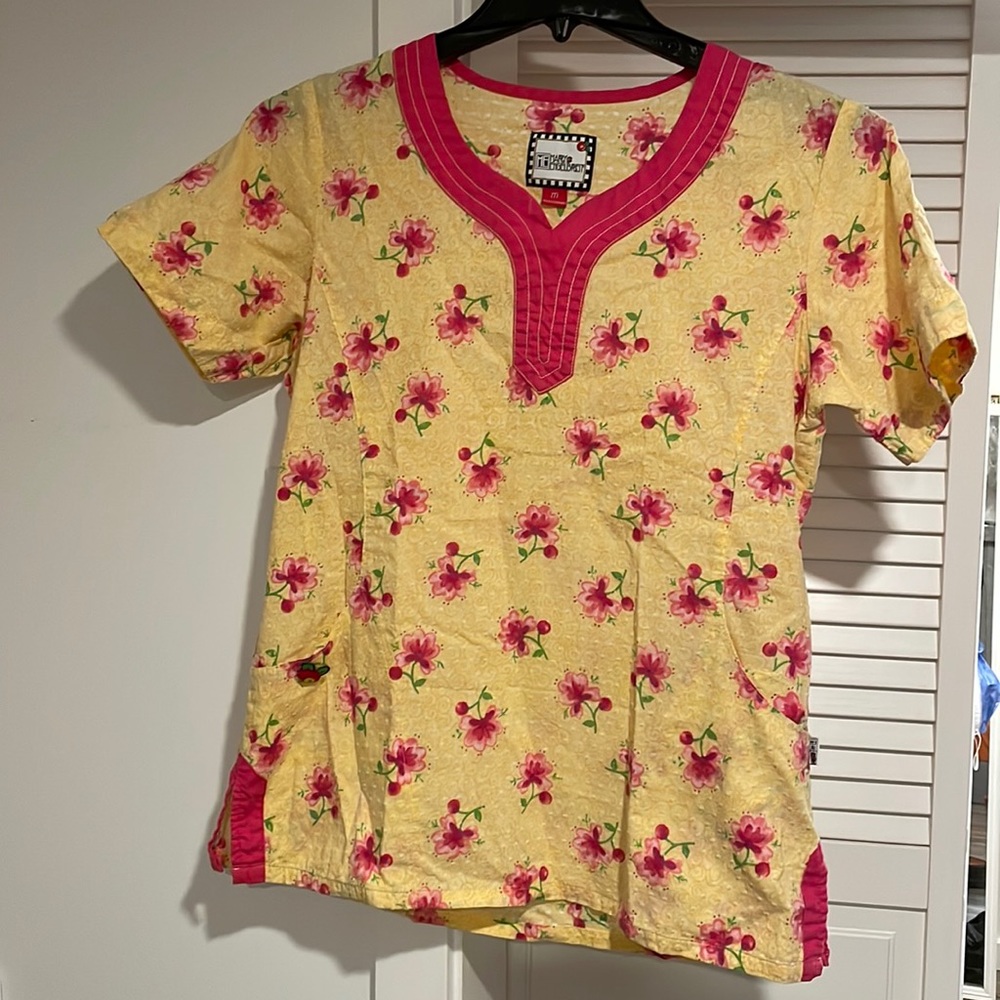 Mary Engelbreit Yellow/Pink Scrub